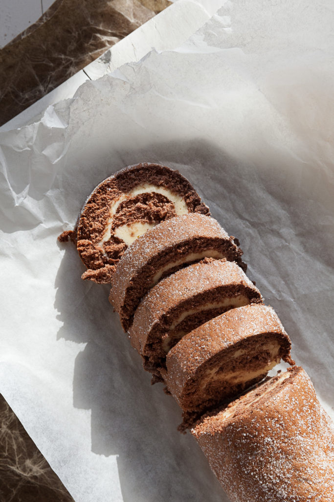 Rulltårta-chokladrulltårta-med-smörkräm