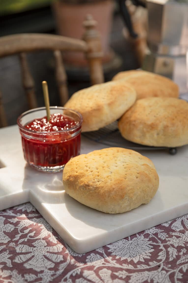 scones med sylt